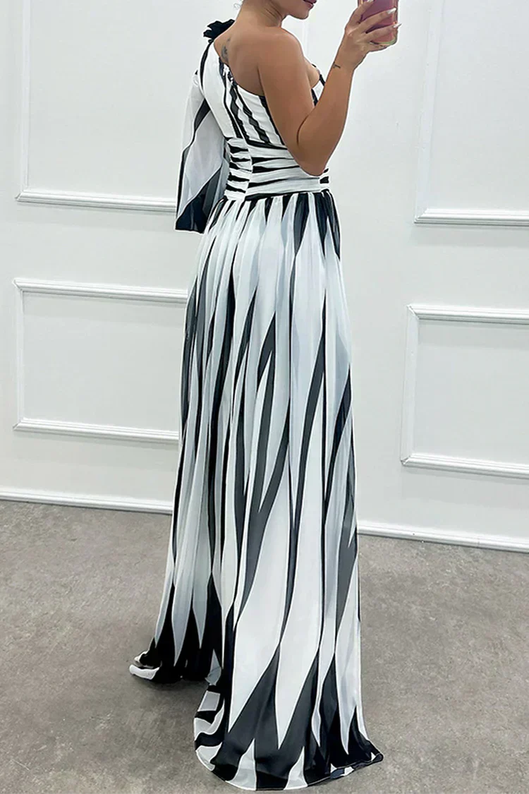 Hazel™ | Elegante Maxi Abito a Strisce con Spalla Scoperta