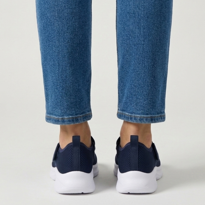 Nicole - Sandalo comodo donna con strappo