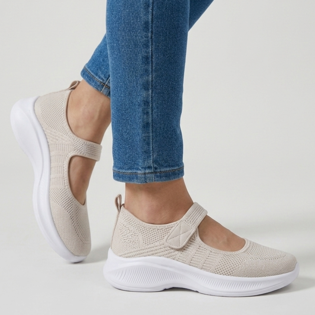 Nicole - Sandalo comodo donna con strappo