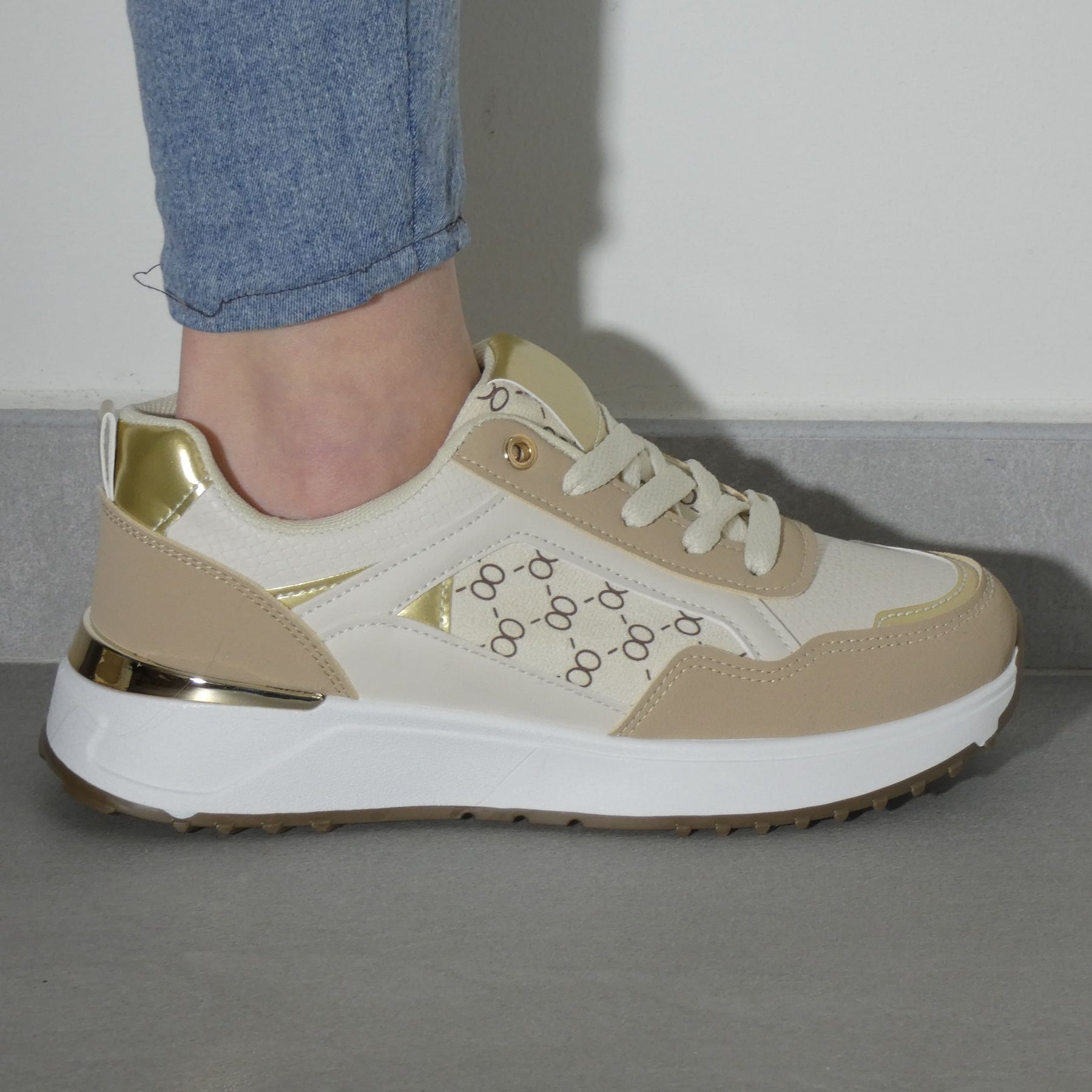 Lucilla - Sneakers