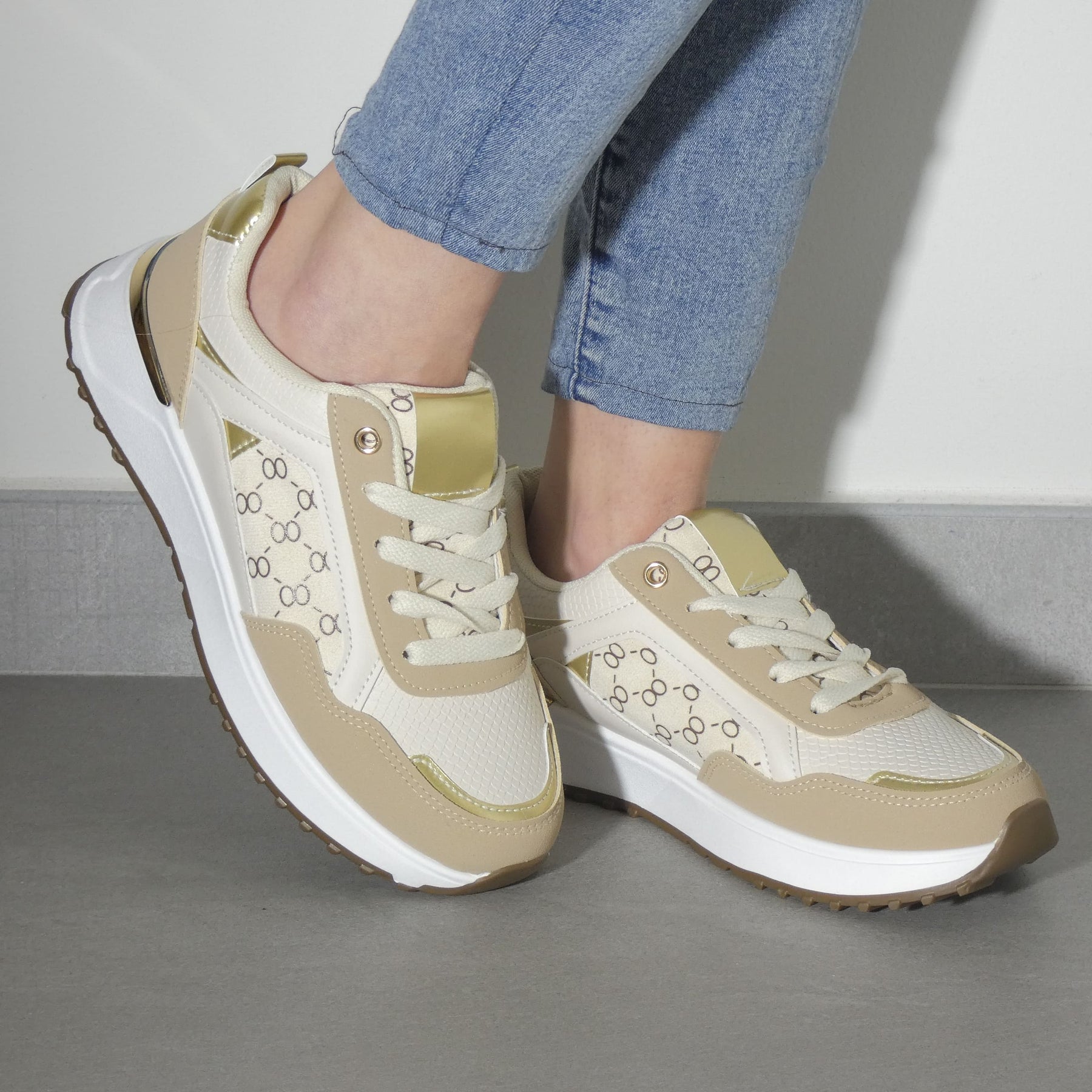 Lucilla - Sneakers