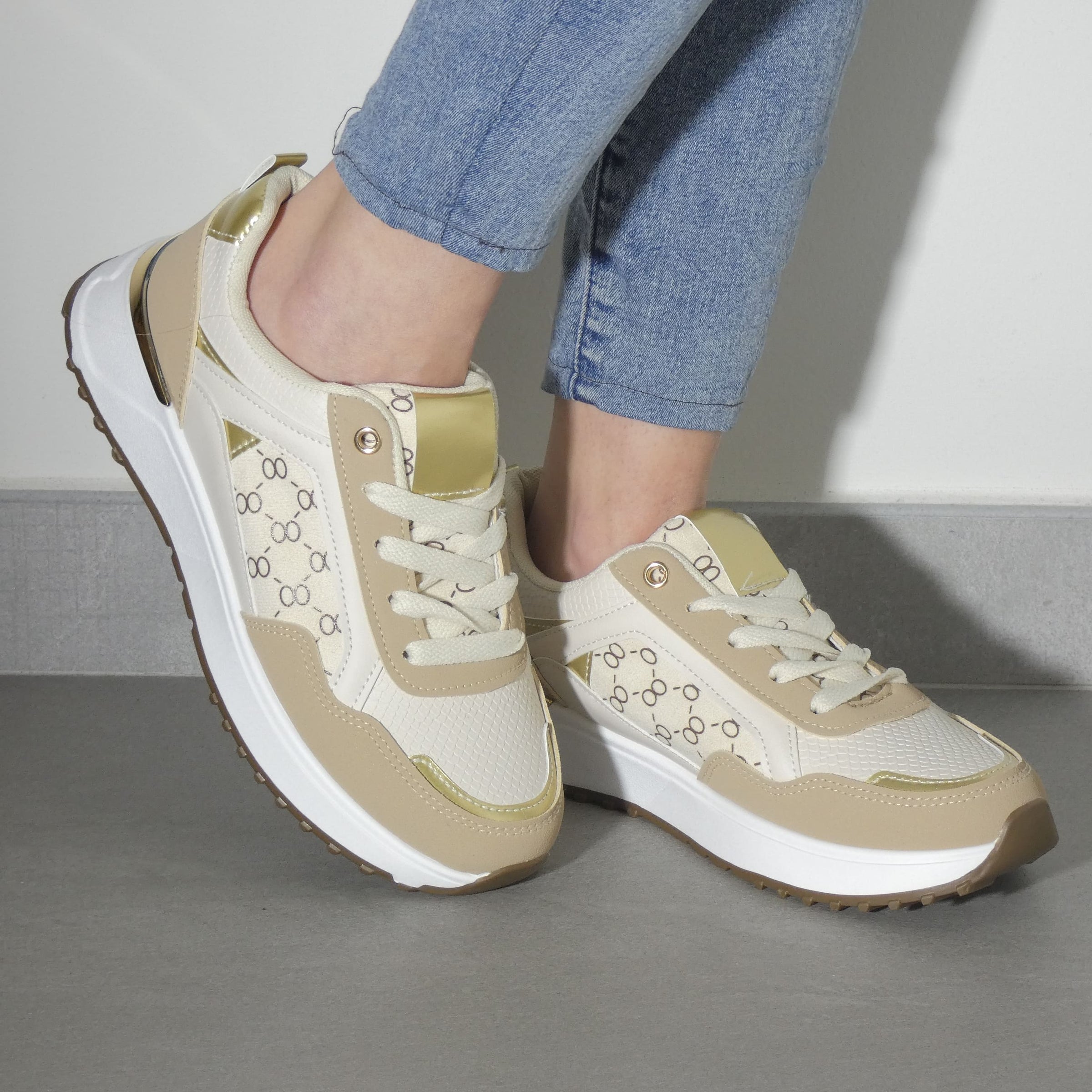 Lucilla - Sneakers