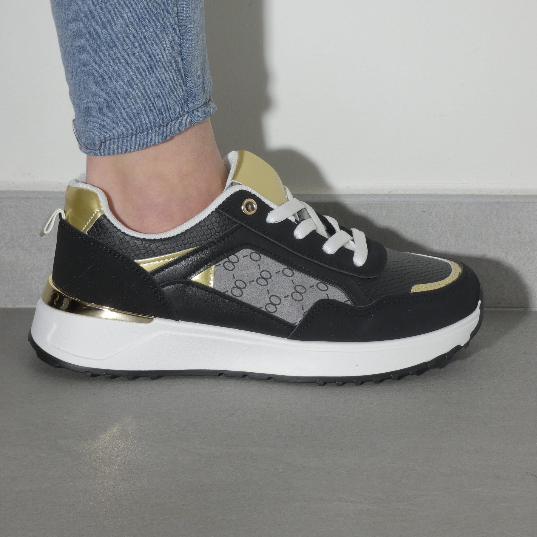 Lucilla - Sneakers