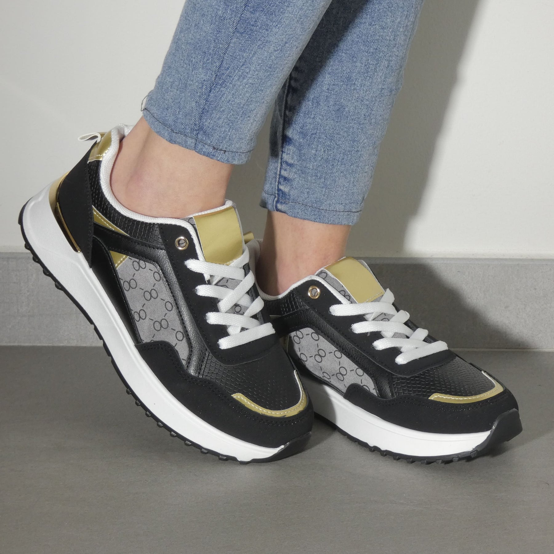 Lucilla - Sneakers