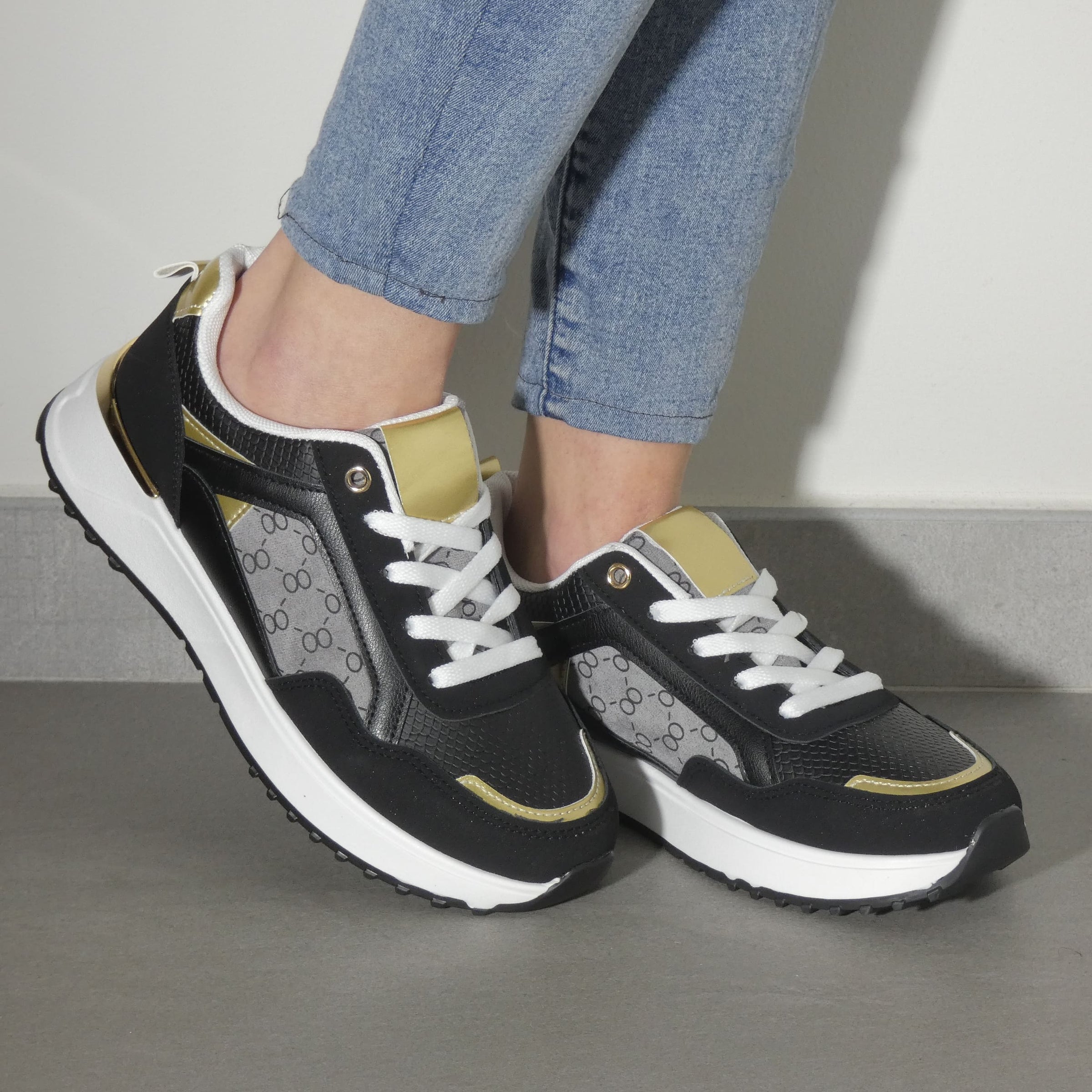 Lucilla - Sneakers
