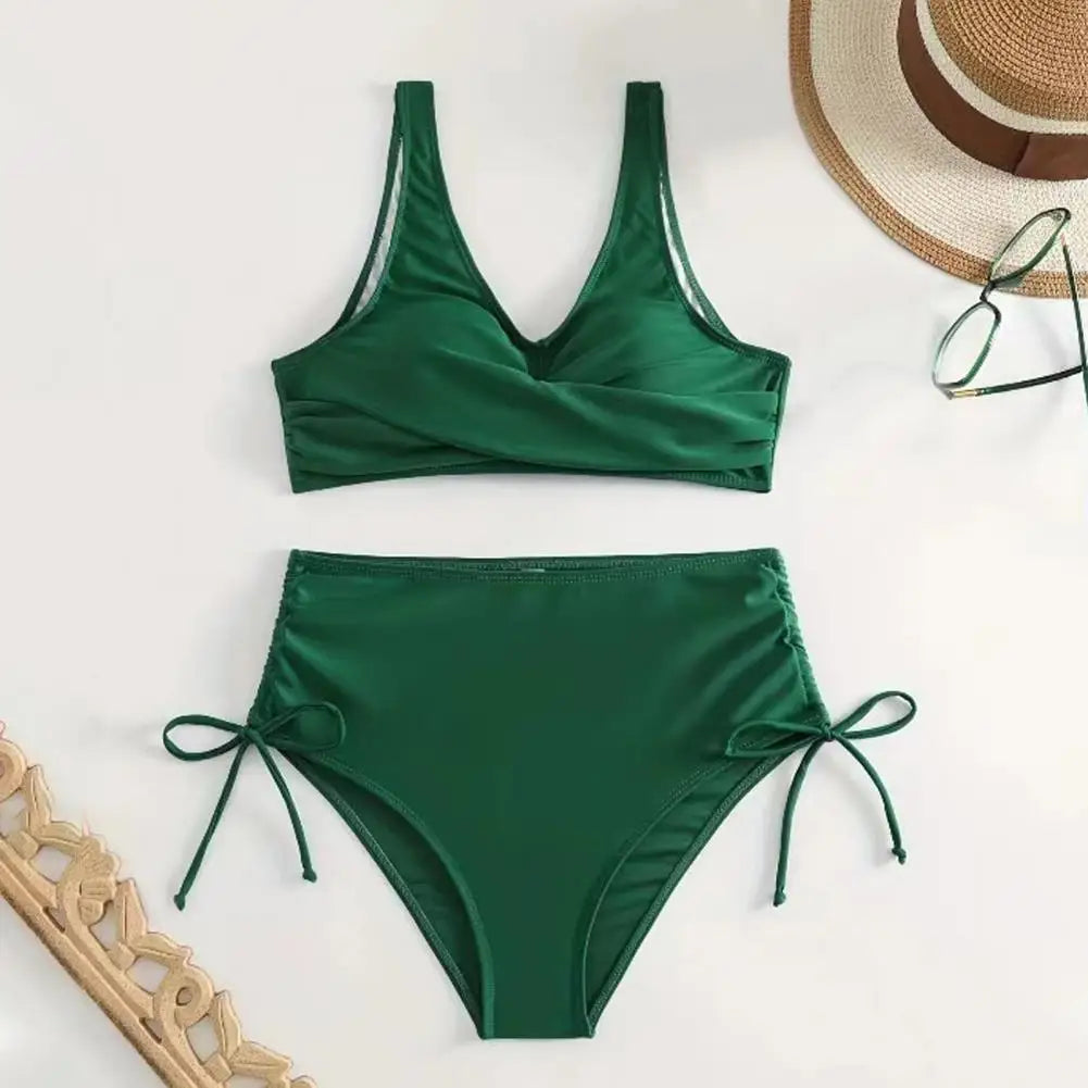 Sarena | Il tuo bikini modellante per l'addome con un elegante scollo a V