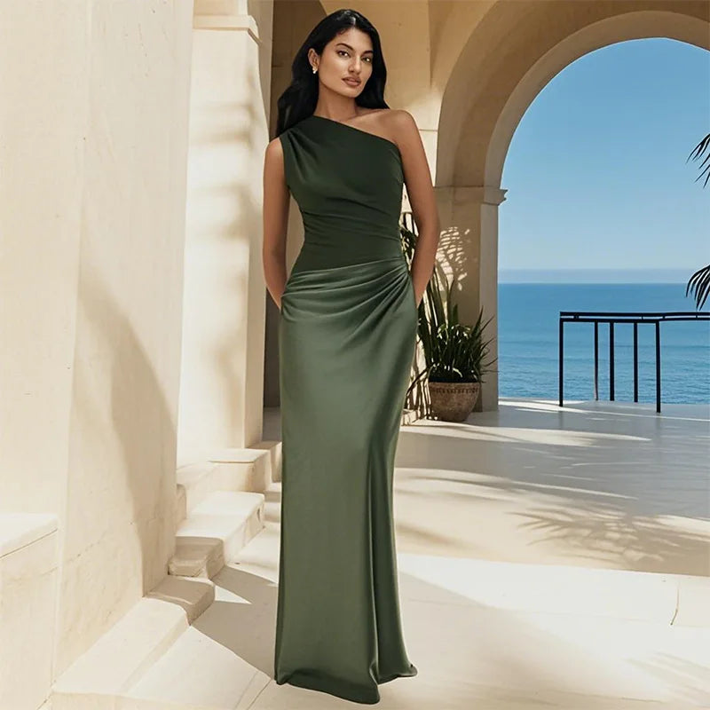 Luna™ | Maxi Dress in Satin with Slit