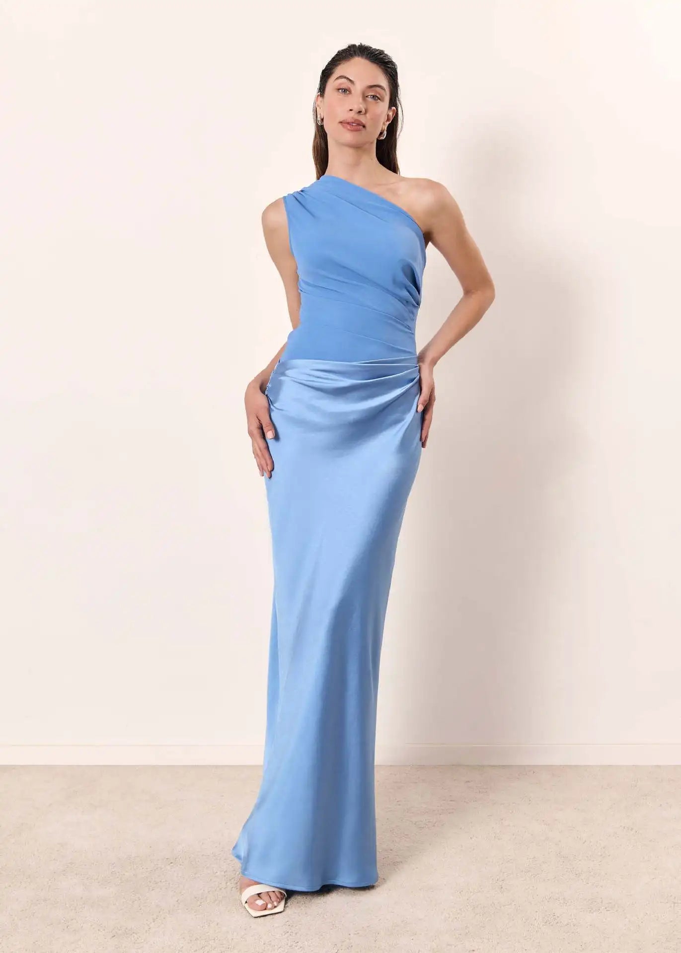 Luna™ | Maxi Dress in Satin with Slit