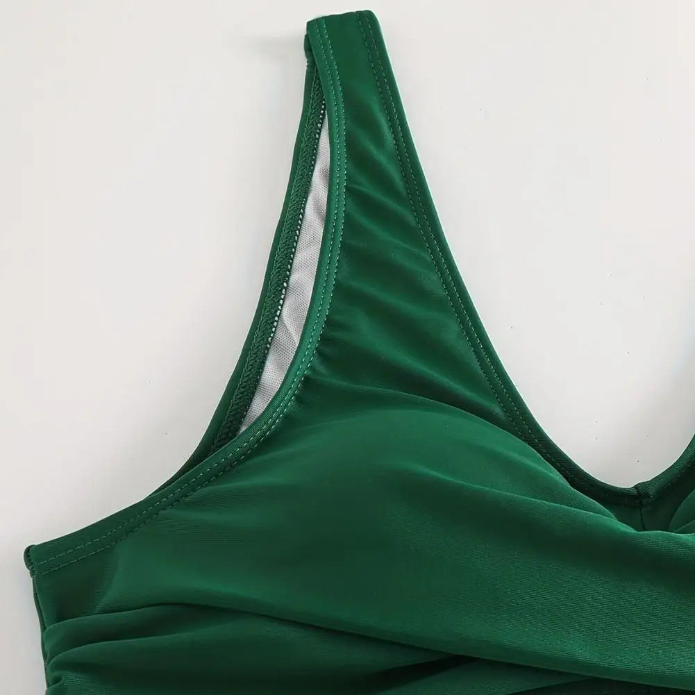 Sarena | Il tuo bikini modellante per l'addome con un elegante scollo a V