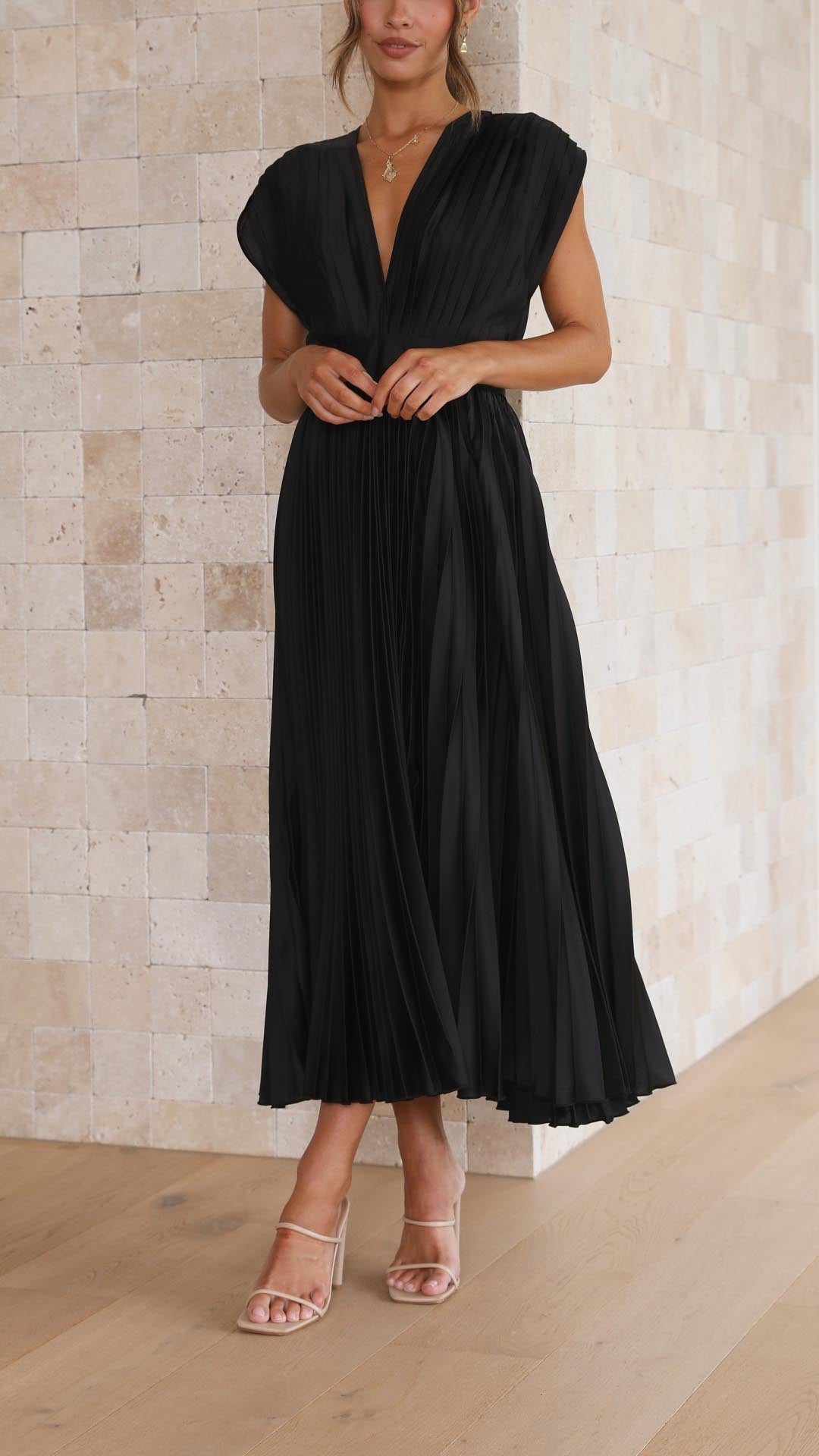 Abito Elegante con Plissettatura