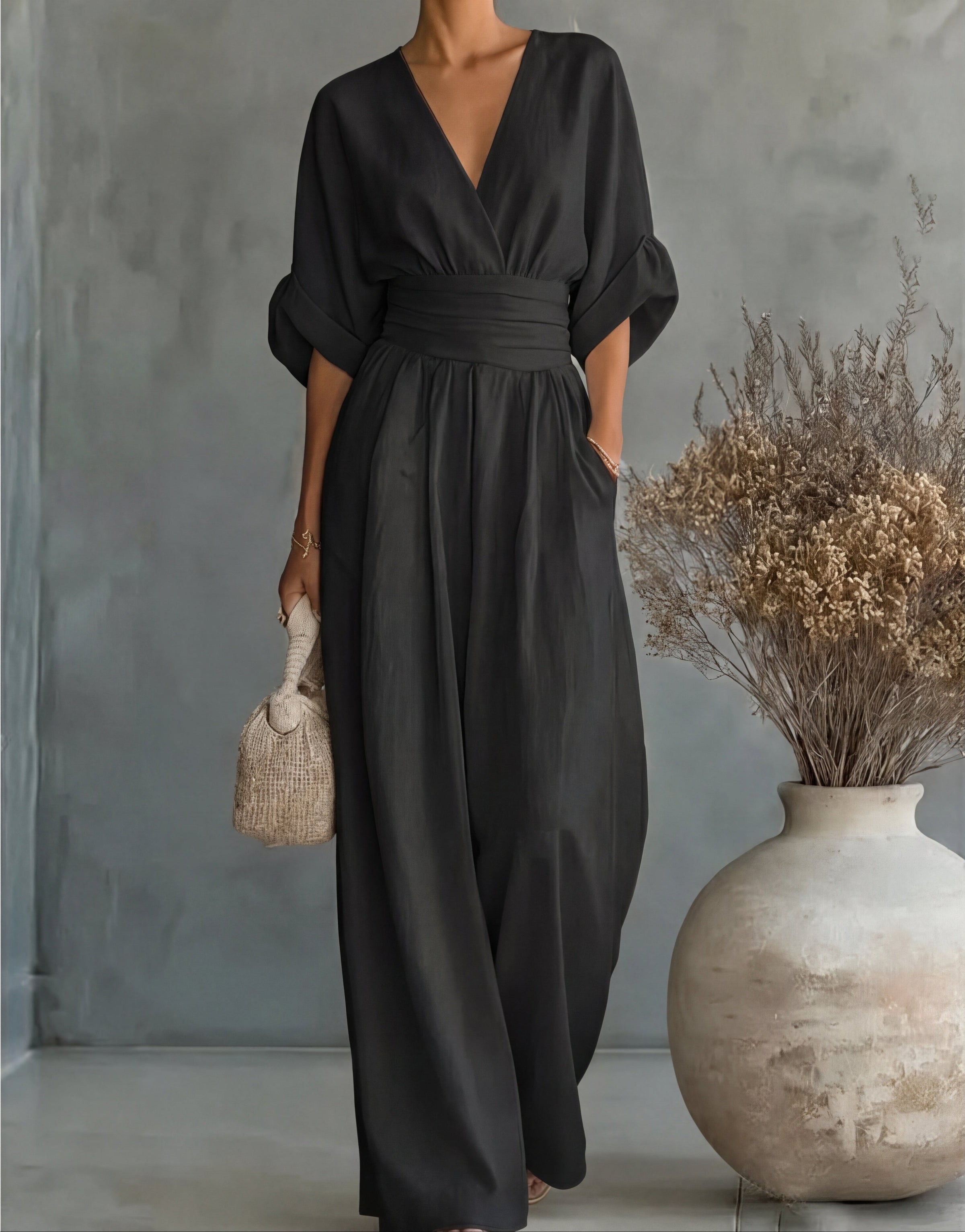 Daniela - Mono Elegante con Scollatura a V e Gamba Larga