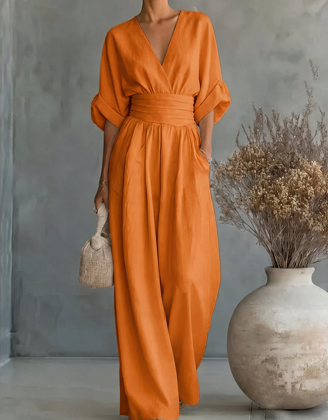 Daniela - Mono Elegante con Scollatura a V e Gamba Larga